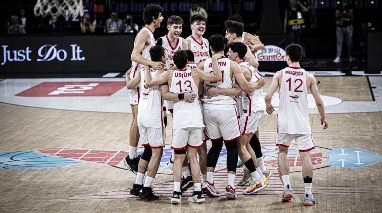 FIBA 17 Yaş Altı Dünya Kupasında Yeni Zelandayı yenen Milli Takımımız üçüncü oldu