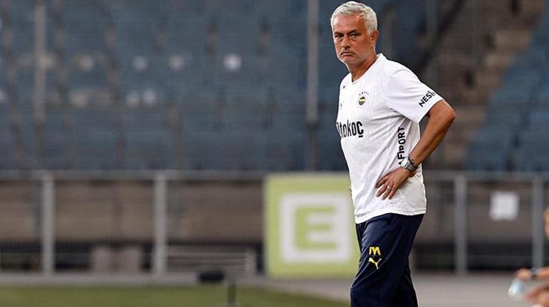 Fenerbahçede Mourinho fırtınası Emre Mor krizi ortaya çıktı