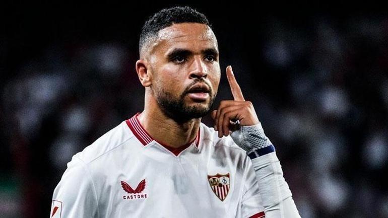 SON DAKİKA Sevilla, Youssef En-Nesyri transferini resmen doğruladı Antrenmana katılmadı