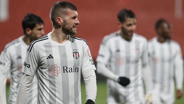 SON DAKİKA: Beşiktaş Ante Rebic ile yollarını ayırdı Resmen açıklandı