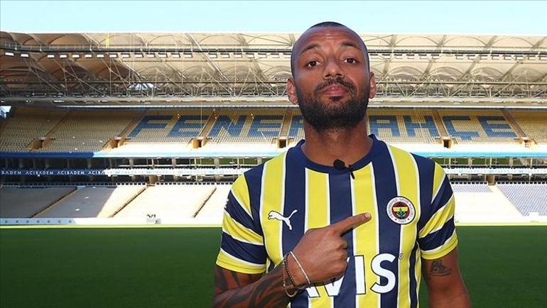 Fenerbahçenin transfer çalımı büyük fiyasko oldu Geri dönüyor