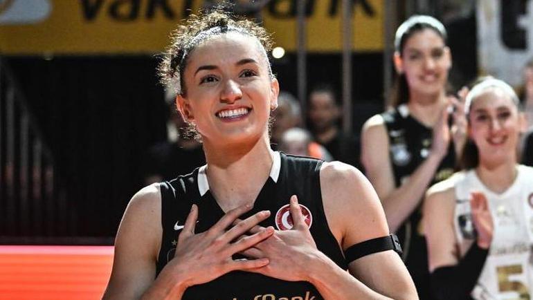 VakıfBankın eski yıldızı Gabi Guimaraes şoke etti Takipten çıktı, gündem oldu...