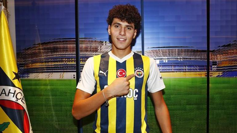 SON DAKİKA Fenerbahçede Ferdi Kadıoğlundan sonra bir ayrılık daha Yeni takımı belli oldu