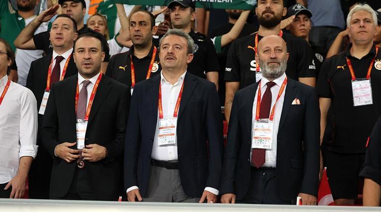 Galatasarayda karar verildi: Okan Buruka tam destek ve transfer İki yıldız için geri sayım...