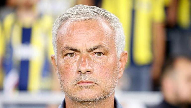 Fenerbahçede Jose Mourinho, Galatasaraya sataştı: Olay sözler Türkiyede sadece onlar...