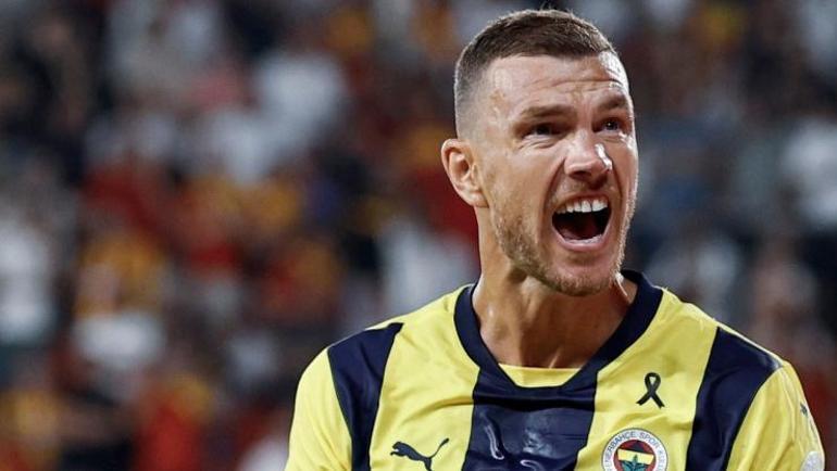 Fenerbahçenin golcüsü Dzeko, efsaneler arasında Messi ve Ronaldolu listede yer aldı