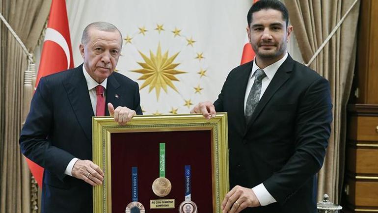 Cumhurbaşkanı Recep Tayyip Erdoğan, Taha Akgül’ü kabul etti