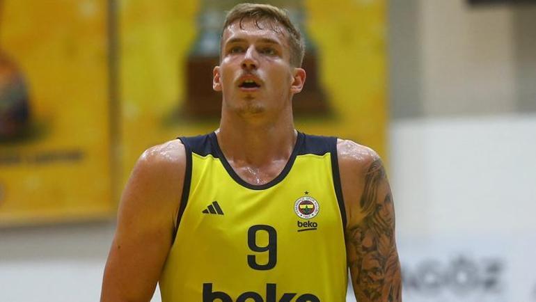 SON DAKİKA: Fenerbahçede yeni transfer geldiği gibi gitti Ayrılık resmen açıklandı