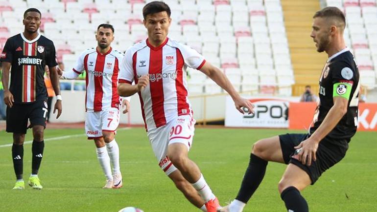 (ÖZET) Yiğidolar 3 puanı kaptı Sivasspor - Gaziantep FK maç sonucu: 3-2