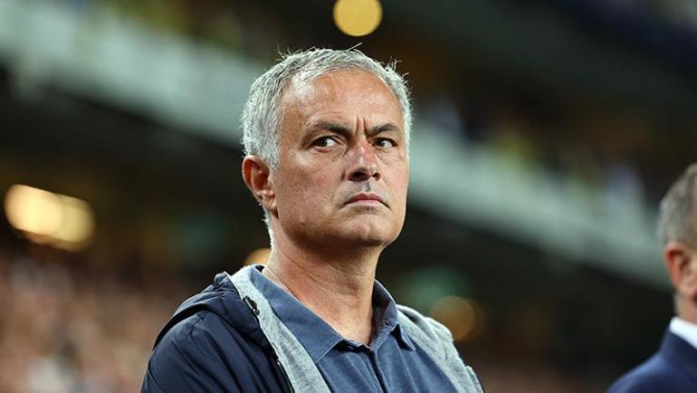 Fenerbahçede Jose Mourinhoya ilk şok Tarihi fırsatı kaçırdı