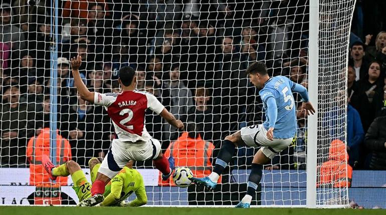 Manchester City - Arsenal maç sonucu: 2-2 | 90+8de şok gol