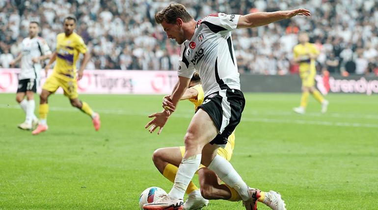 Beşiktaşta Giovanni van Bronckhorsttan Semih Kılıçsoy kararı