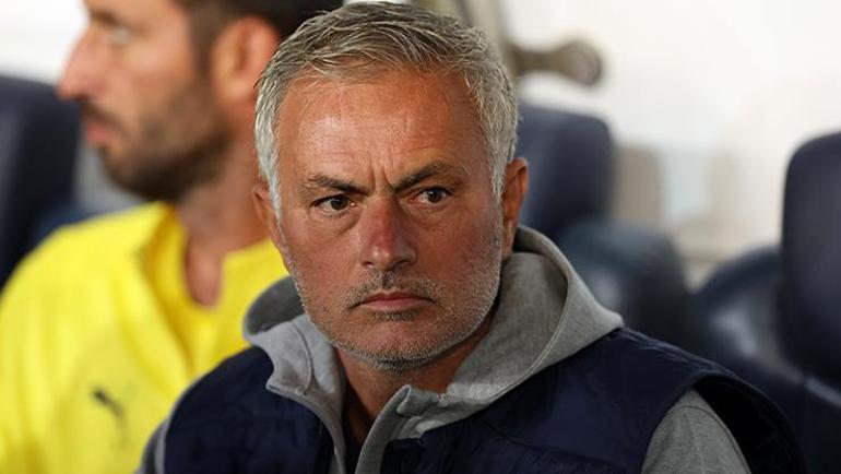 Fenerbahçede Jose Mourinho esti gürledi Dalga geçemezsiniz, dans yarışmasında jüri değilim