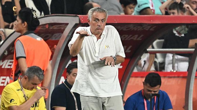 Jose Mourinho maç sonu gelen soruya sinirlendi: Ben buna cevap veremem