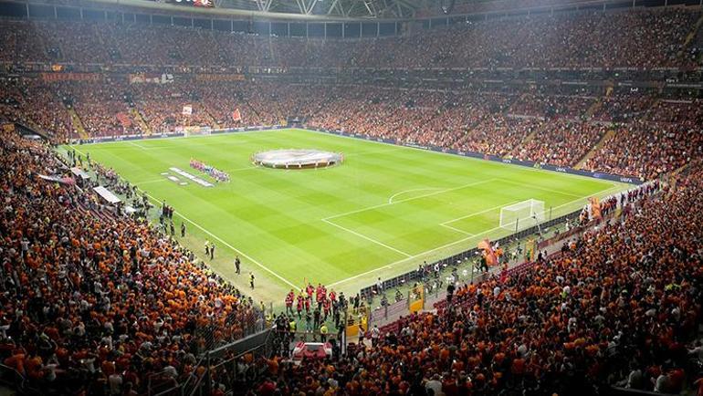 RFSnin Galatasaray övgüsü: Kadronun tamamı yıldız