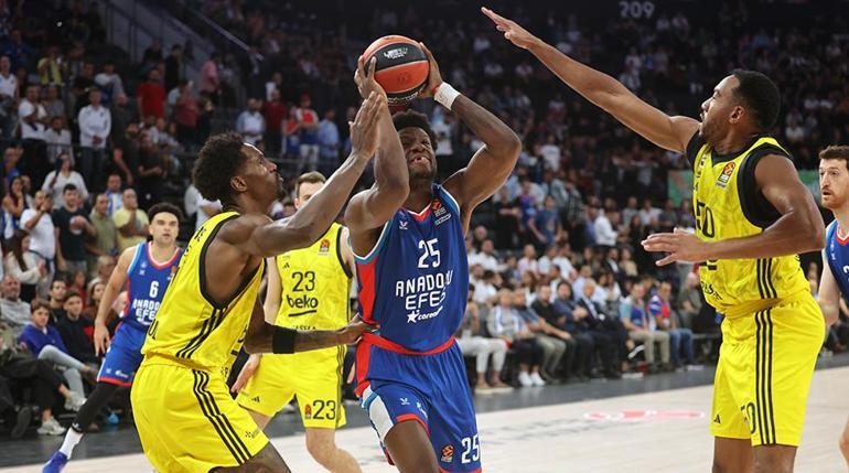 (ÖZET) Anadolu Efes - Fenerbahçe Beko maç sonucu: 78-83 | Türk derbisi Fenerbahçenin