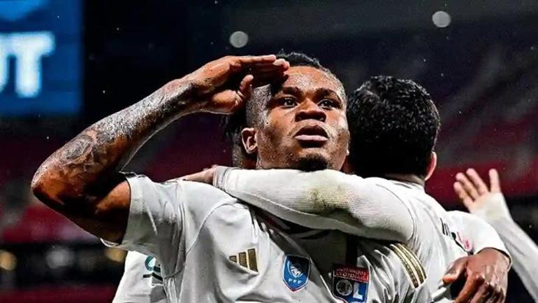 Wilfried Zaha ile aynı kaderi yaşadı, Trabzonspora geliyor Transferde sürpriz gelişme