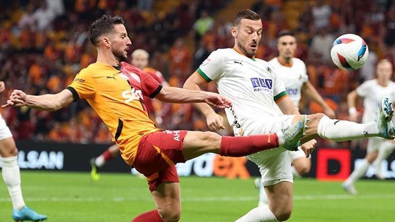 Galatasarayda Mertens resmen açıkladı Benim için her şey bitti