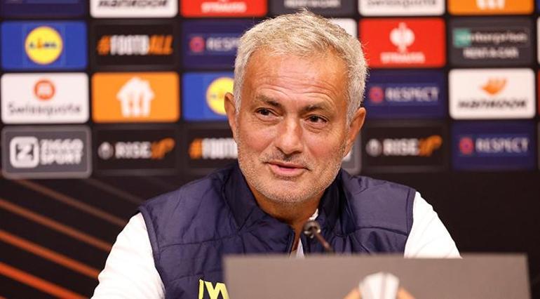 Jose Mourinhodan Manchester United maçı öncesi bomba açıklamalar Belki sol bekte Szymanskiyi oynatırım