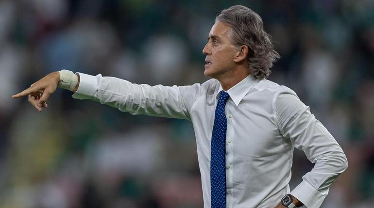 Son dakika | Suudi Arabistanda Roberto Mancini ile yollar ayrıldı