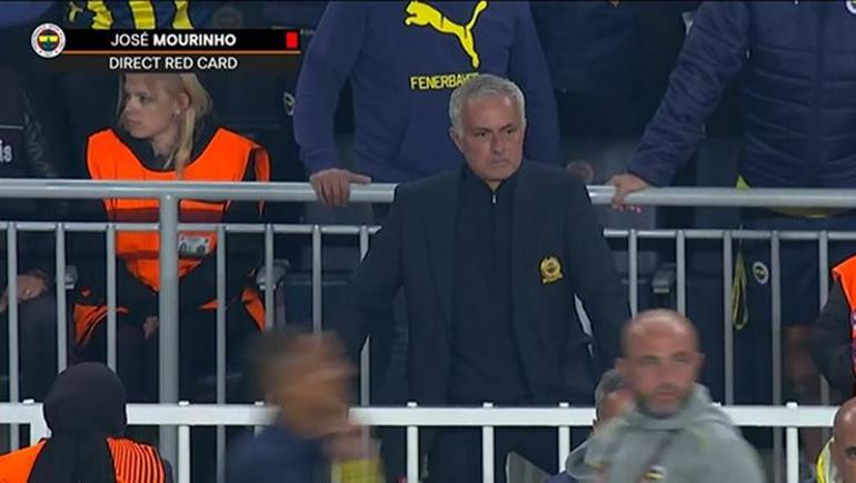 Fenerbahçe-Manchester United maçında Jose Mourinhoya kırmızı kart