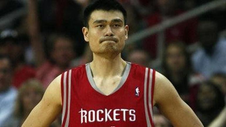 Eski NBA yıldızı Yao Ming Çin Basketbol Federasyonundan istifa etti