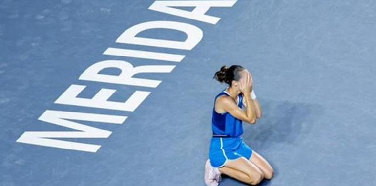 Milli tenisçimiz Zeynep Sönmezden tarihi başarı WTA şampiyonu oldu