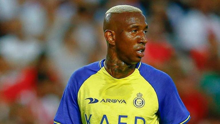 Talisca bombası Süper Lig devi görüşmelere başladı