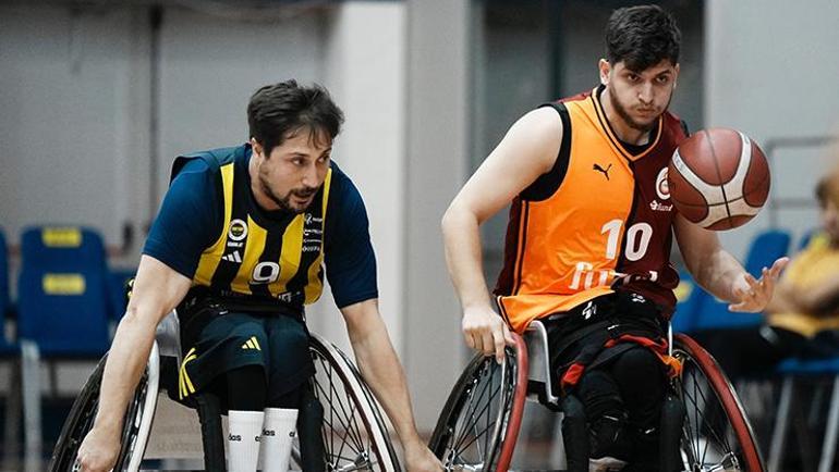 Galatasaray, derbide Fenerbahçeyi 83-79 devirdi