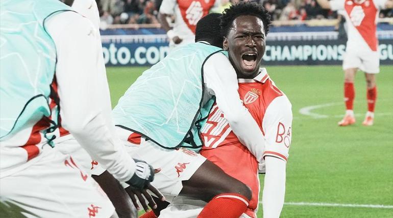 (ÖZET) Monaco - Benfica maç sonucu: 2-3 | Kerem Aktürkoğlu ve Orkun Kökçülü Benficadan geri dönüş