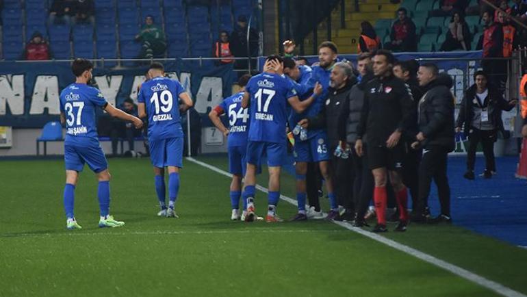 Çaykur Rizespor durdurulamıyor 3 puanı 3 golle aldılar... (Çaykur Rizespor 3-0 Kayserispor)