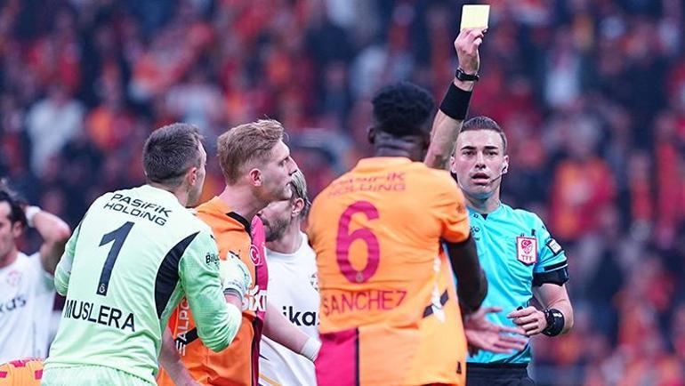 Galatasaray Başkanı Dursun Özbek: Çok güzel bir oyun hazırlanmış Oğuzhan Çakırı tüm maçlarımıza verin