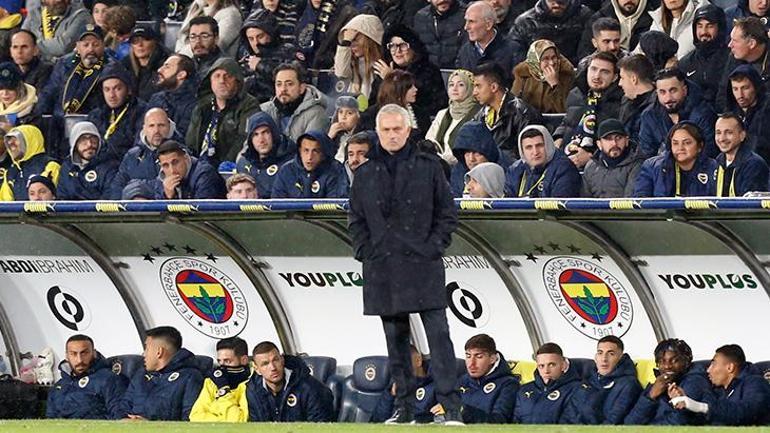 Fenerbahçede Jose Mourinhodan derbi sözleri: Her hafta tesislerde kalacağız