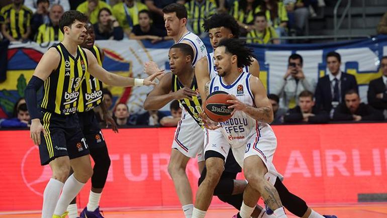 EuroLeague Türk derbisinde kazanan Fenerbahçe (ÖZET) Fenerbahçe Beko-Anadolu Efes maç sonucu: 84-76