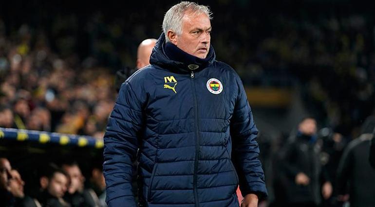 Fenerbahçeden 25 milyon Euroluk transfer Mourinho onay verdi, girişimler başladı