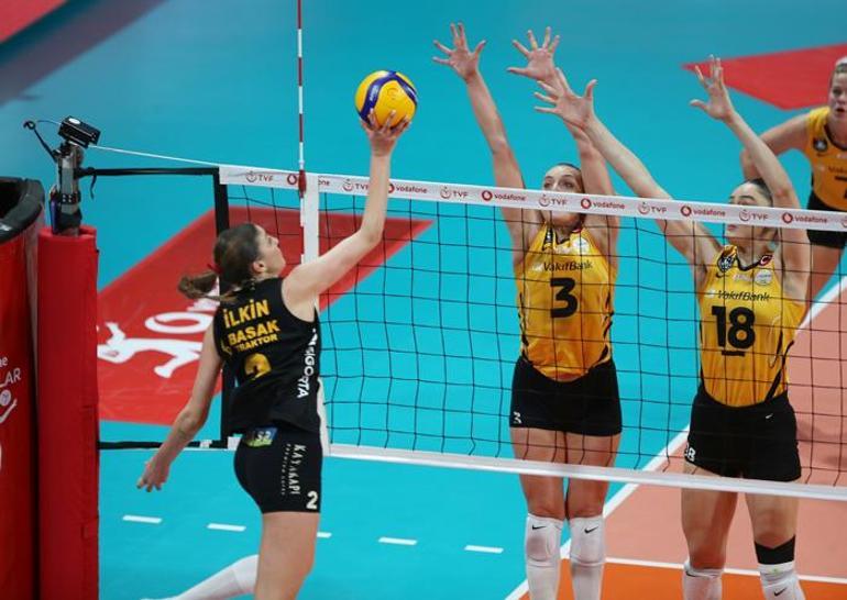 VakıfBank rövanşı Galatasaraya set vermeden kazandı