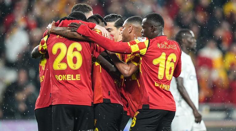 (ÖZET) Göztepe - Kasımpaşa maç sonucu: 5-0 | İzmirde rakip tanımıyor