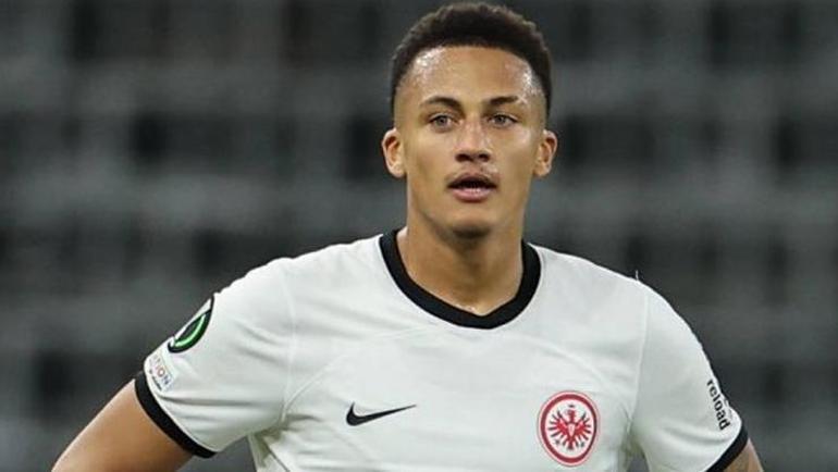 Fenerbahçede Samba zamanı Yeni sol stoper de belli oldu