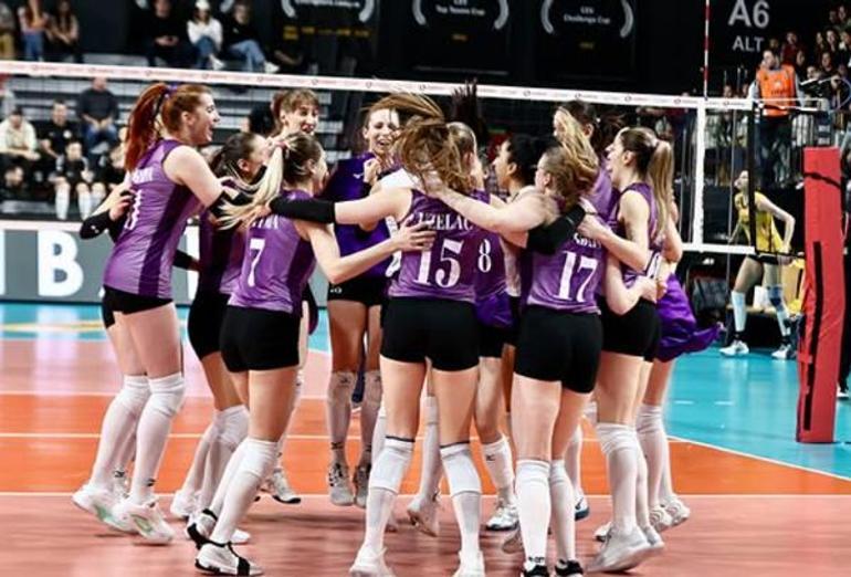 Zeren Spor deplasmanda VakıfBankı devirdi