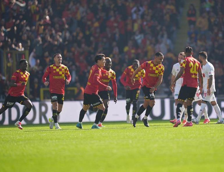 Emre Belözloğlu mağlubiyetle başladı, Göztepe Romulosuz kazandı... Göztepe- Antalyaspor maç sonucu: 1-0