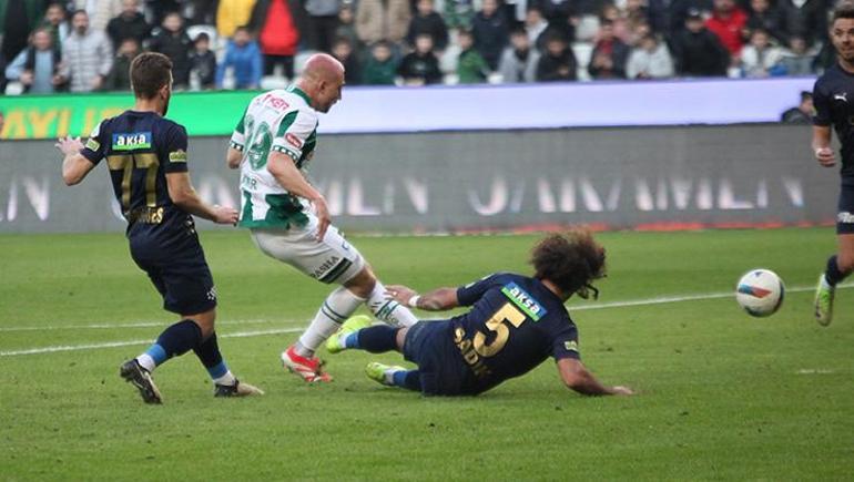 ÖZET | Konyaspor üç kez öne geçti, Kasımpaşa üç kez yakaladı Konyaspor 3-3 Kasımpaşa maç sonucu