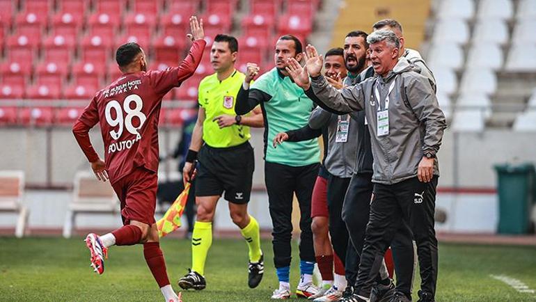 Emre Belözoğlu Antalyasporda 3 puanla tanıştı Hatayspor düşme hattından kurtulamadı | Hatayspor-Antalya spor maç sonucu: 2-3