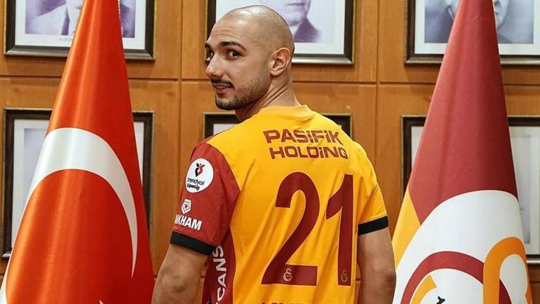 Galatasarayda transfer rüzgarı İşte UEFA listesi kararı...