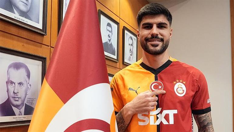 Galatasarayın yeni transferi Eren Elmalı formayı giydi Mutlu olduğum yerdeyim