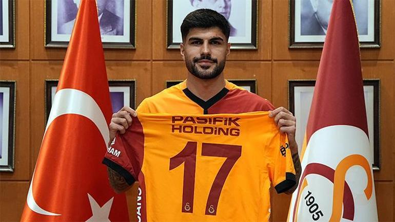 Galatasarayın yeni transferi Eren Elmalı formayı giydi Mutlu olduğum yerdeyim