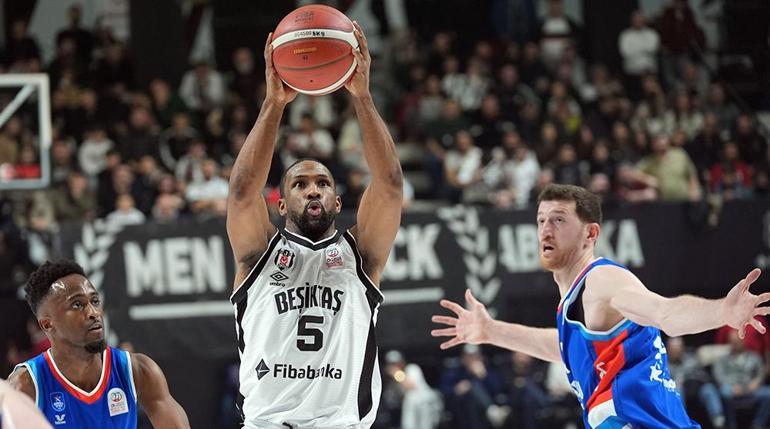 Beşiktaş Fibabanka - Anadolu Efes maç sonucu: 85-80 | Beşiktaş, Türkiye Kupasında Dörtlü Finalde