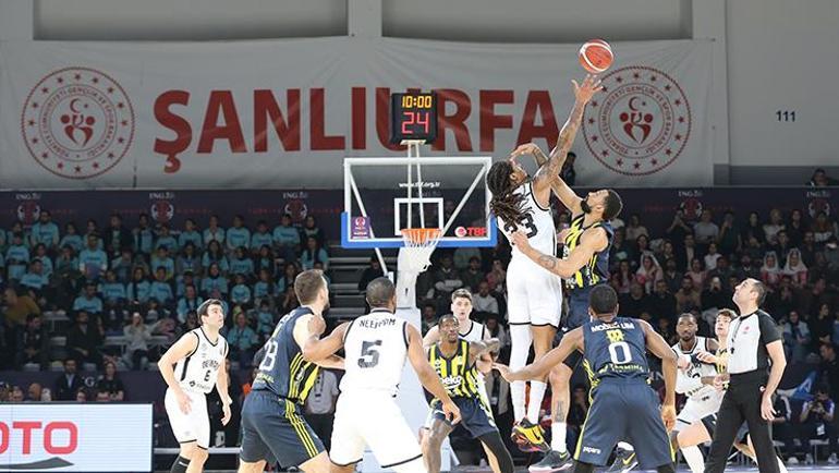 Basketbol Erkekler Türkiye Kupasıında şampiyon Fenerbahçe Rekor kırıldı :Fenerbahçe Beko 104-81 Beşiktaş Fibabanka maç sonucu