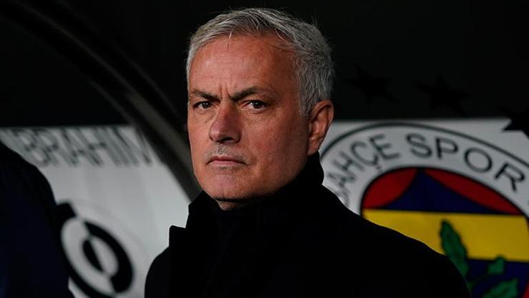 Fenerbahçede Jose Mourinhonun Burak Yılmaz şaşkınlığı Beklemediğimiz...