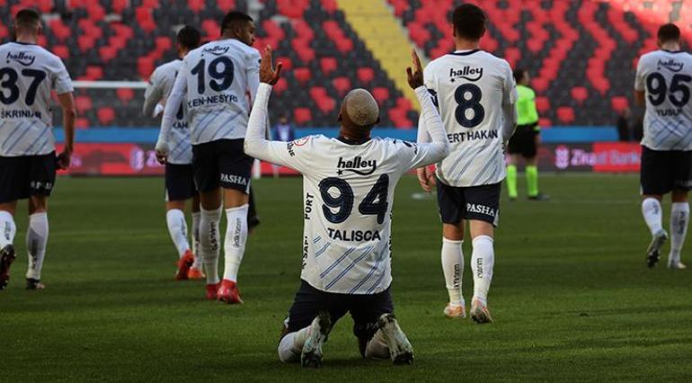 Fenerbahçede Talisca alev aldı İlk yarıda 2 gol