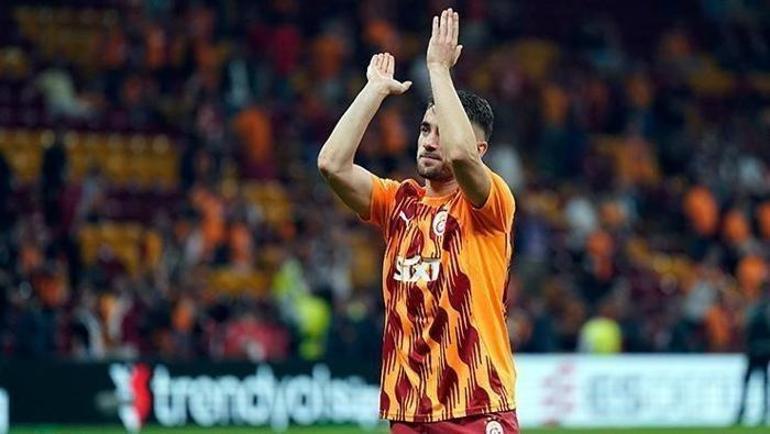 Galatasarayda Yunus Akgün hakkında flaş iddia Her şeye rağmen...